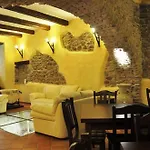 Palazzo Mascambruno * 카리아티