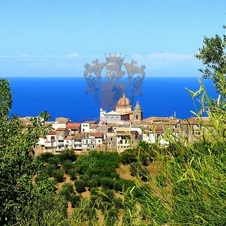 Palazzo Mascambruno 컨트리하우스 *